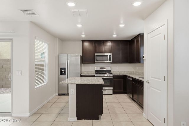 3921 S 82ND Drive, Phoenix, AZ 85043