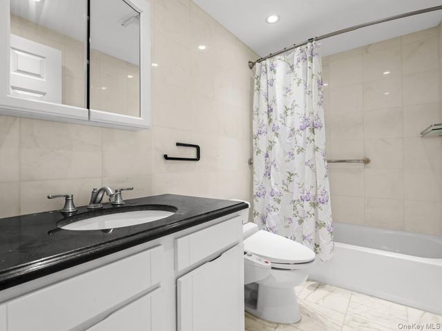 60 E Pine Street, Long Beach, NY 11561