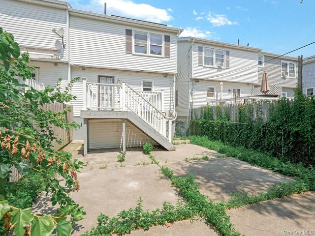 60 E Pine Street, Long Beach, NY 11561