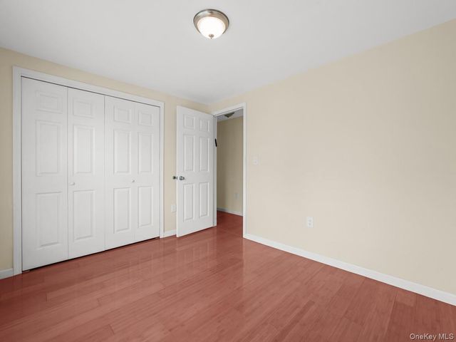60 E Pine Street, Long Beach, NY 11561