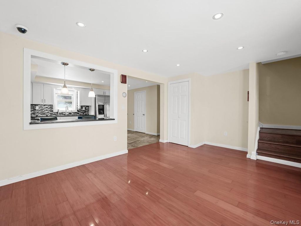 60 E Pine Street, Long Beach, NY 11561 — photo 3
