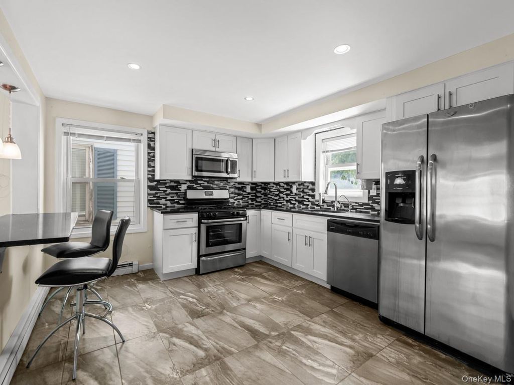 60 E Pine Street, Long Beach, NY 11561 — photo 5
