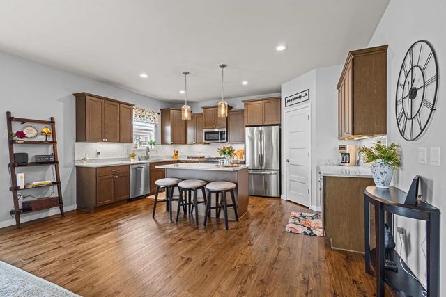 1317 Black Stallion Drive, Madison, WI 53718