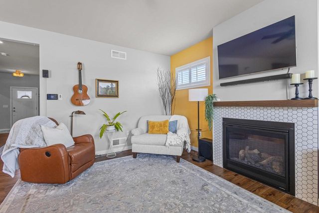 1317 Black Stallion Drive, Madison, WI 53718