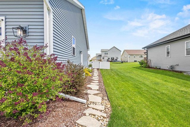 1317 Black Stallion Drive, Madison, WI 53718
