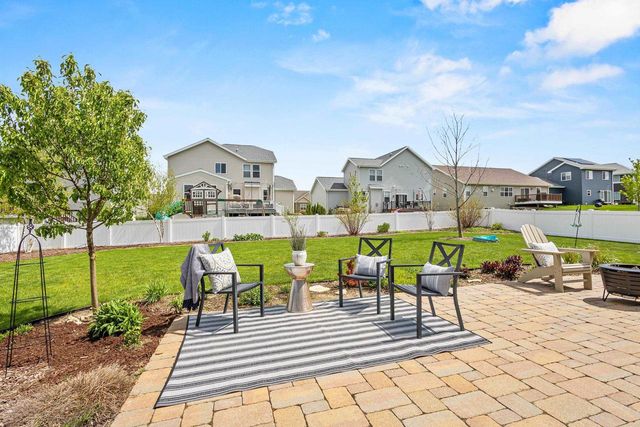 1317 Black Stallion Drive, Madison, WI 53718