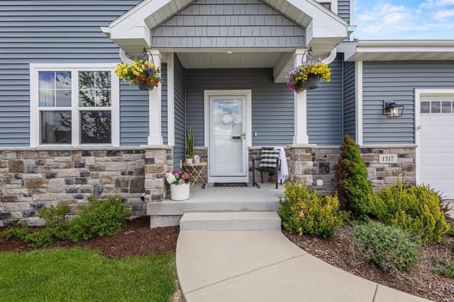 1317 Black Stallion Drive, Madison, WI 53718