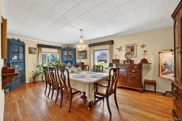 22 Jerome Drive, Cortlandt Manor, NY 10567