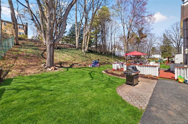 22 Jerome Drive, Cortlandt Manor, NY 10567