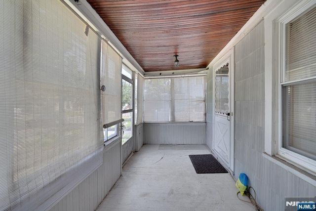 434 3rd Avenue, Roselle, NJ 07203