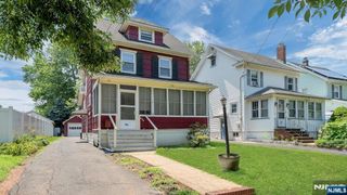 434 3rd Avenue, Roselle, NJ 07203