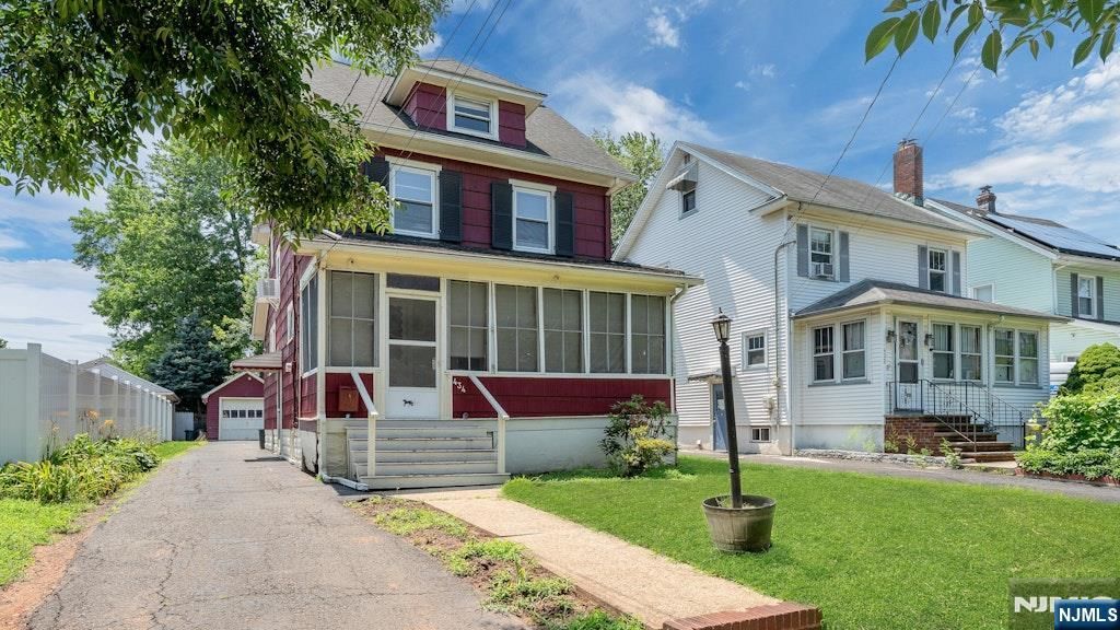 434 3rd Avenue, Roselle, NJ 07203