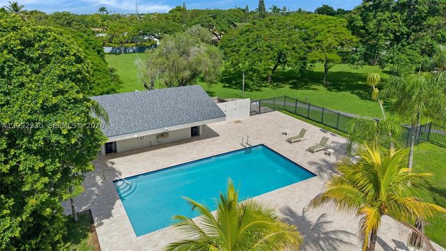 11236 SW 104th St, Miami, FL 33176