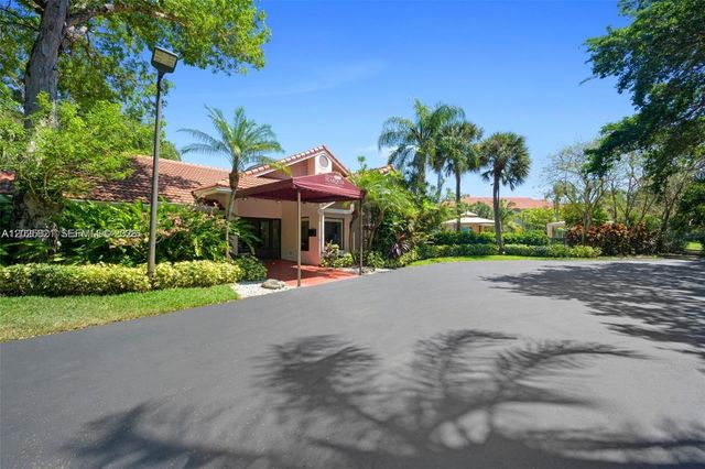 10161 W Sunrise Blvd 304, Plantation, FL 33322