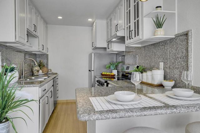 1919 Alameda De Las Pulgas 140, San Mateo, CA 94403