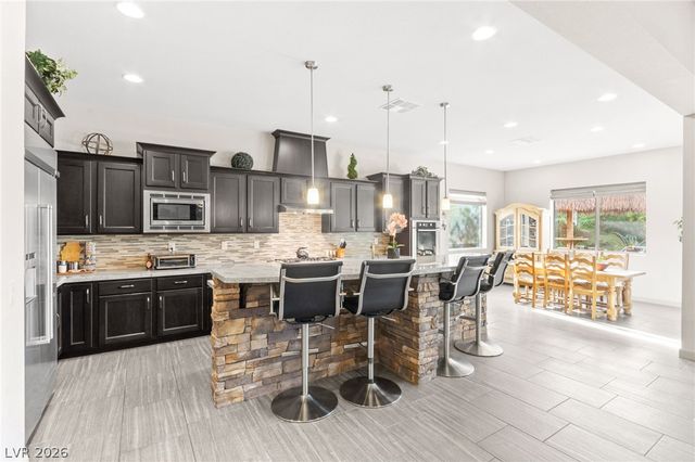 9896 Cathedral Pines Avenue, Las Vegas, NV 89149