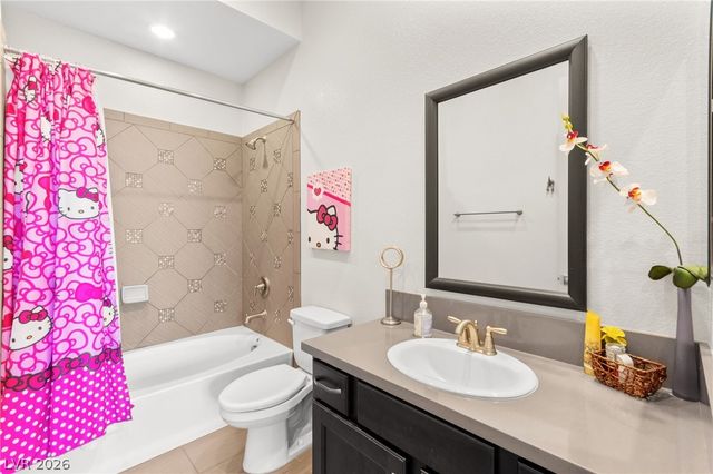 9896 Cathedral Pines Avenue, Las Vegas, NV 89149