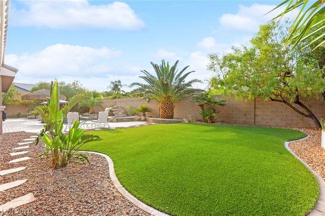 9896 Cathedral Pines Avenue, Las Vegas, NV 89149