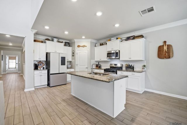 8827 Tatler St, Denham Springs, LA 70706