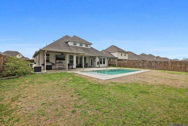 8827 Tatler St, Denham Springs, LA 70706