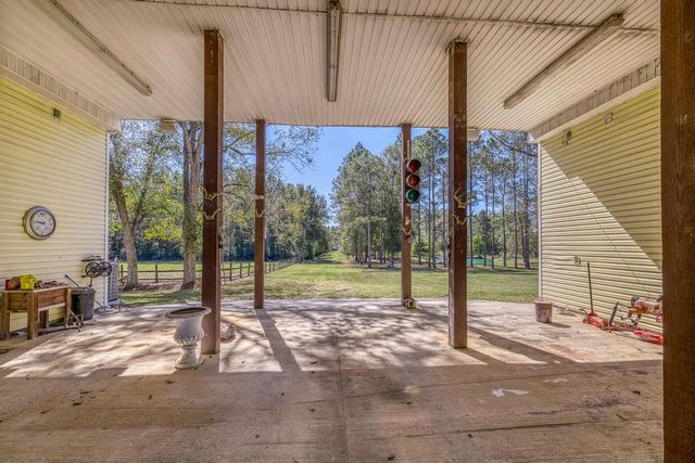 1650 Bear Bay Flats Rd Road, Laurel Hill, FL 32567