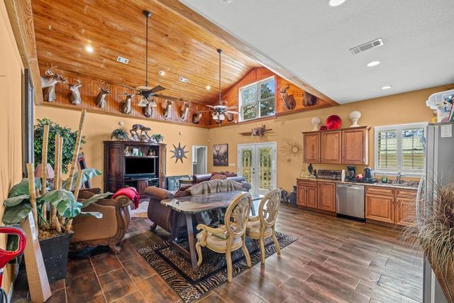 1650 Bear Bay Flats Rd Road, Laurel Hill, FL 32567