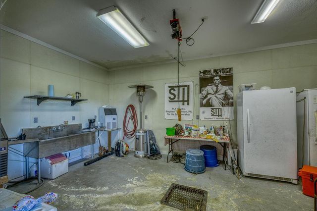 1650 Bear Bay Flats Rd Road, Laurel Hill, FL 32567