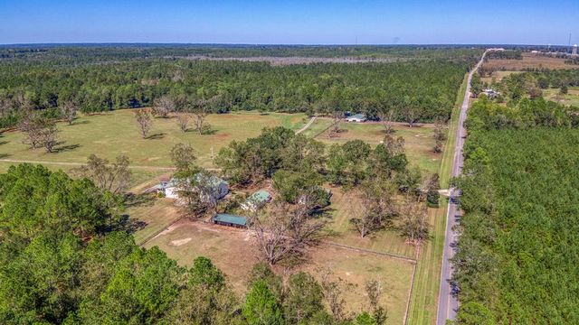 1650 Bear Bay Flats Rd Road, Laurel Hill, FL 32567