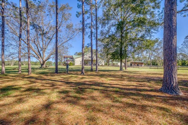 1650 Bear Bay Flats Rd Road, Laurel Hill, FL 32567