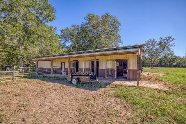 1650 Bear Bay Flats Rd Road, Laurel Hill, FL 32567