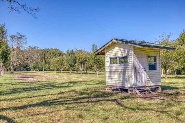 1650 Bear Bay Flats Rd Road, Laurel Hill, FL 32567