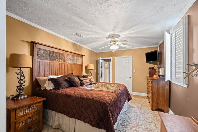 1650 Bear Bay Flats Rd Road, Laurel Hill, FL 32567