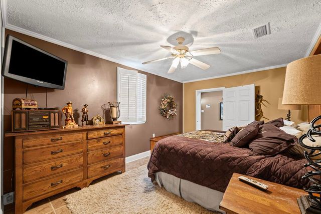 1650 Bear Bay Flats Rd Road, Laurel Hill, FL 32567