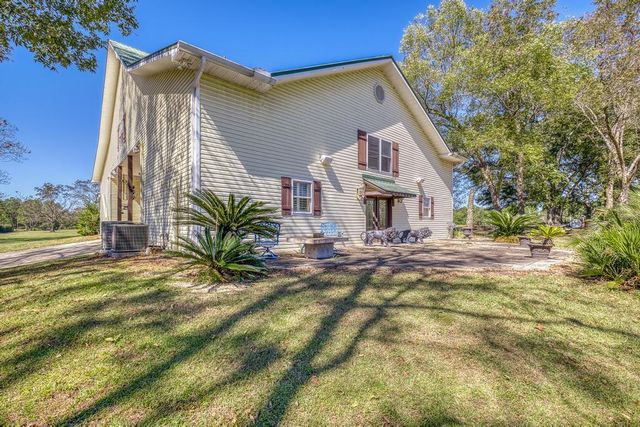 1650 Bear Bay Flats Rd Road, Laurel Hill, FL 32567