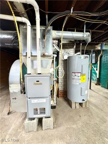 26 Elm Street, Bridgeport, OH 43912