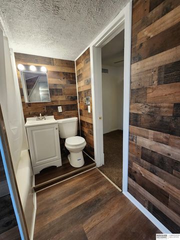 4901 N 14th Street, Omaha, NE 68110