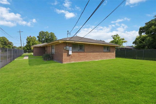 6202 Crane Street, Houston, TX 77026