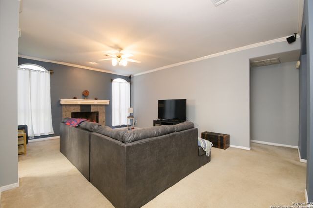 15219 Fall Place Dr., San Antonio, TX 78247