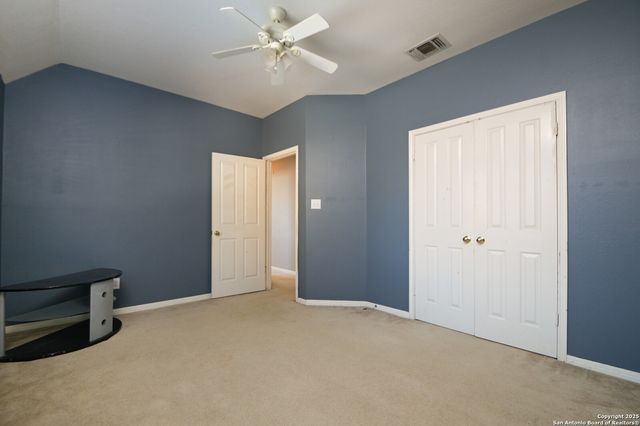 15219 Fall Place Dr., San Antonio, TX 78247