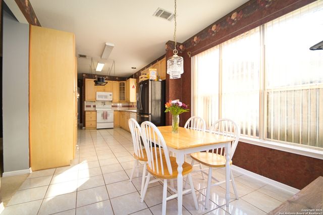 15219 Fall Place Dr., San Antonio, TX 78247