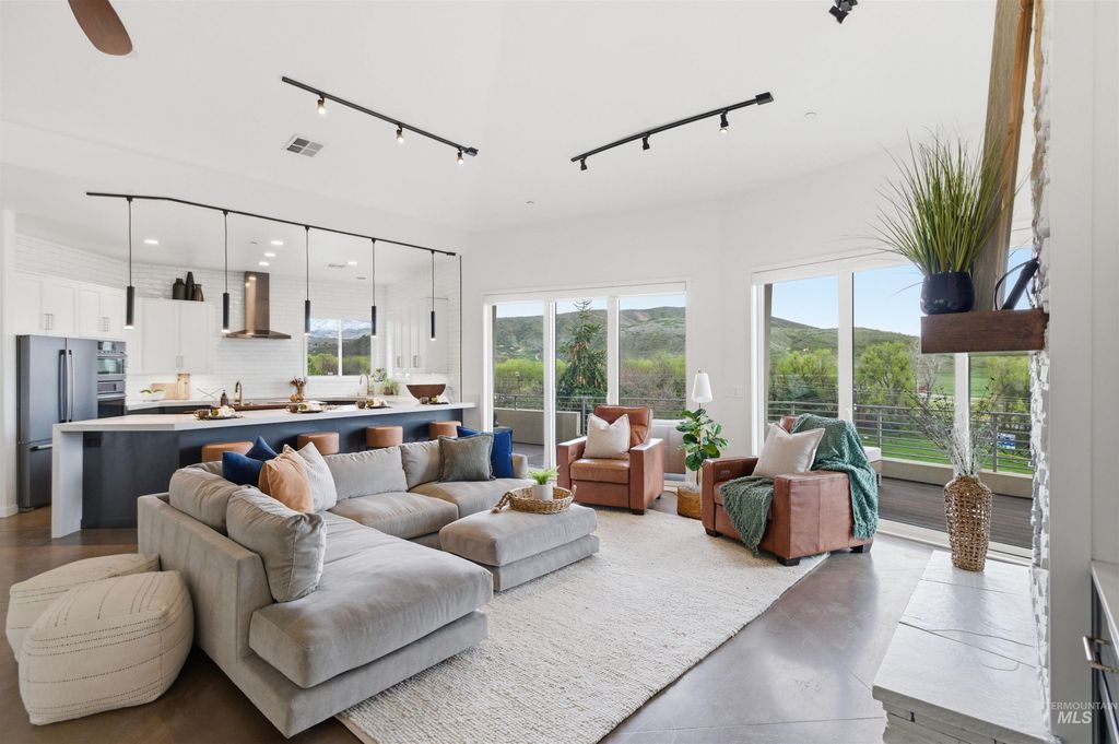 4275 N 36th Street, Boise, ID 83703 photo 11