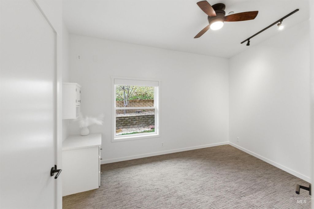 4275 N 36th Street, Boise, ID 83703 photo 13