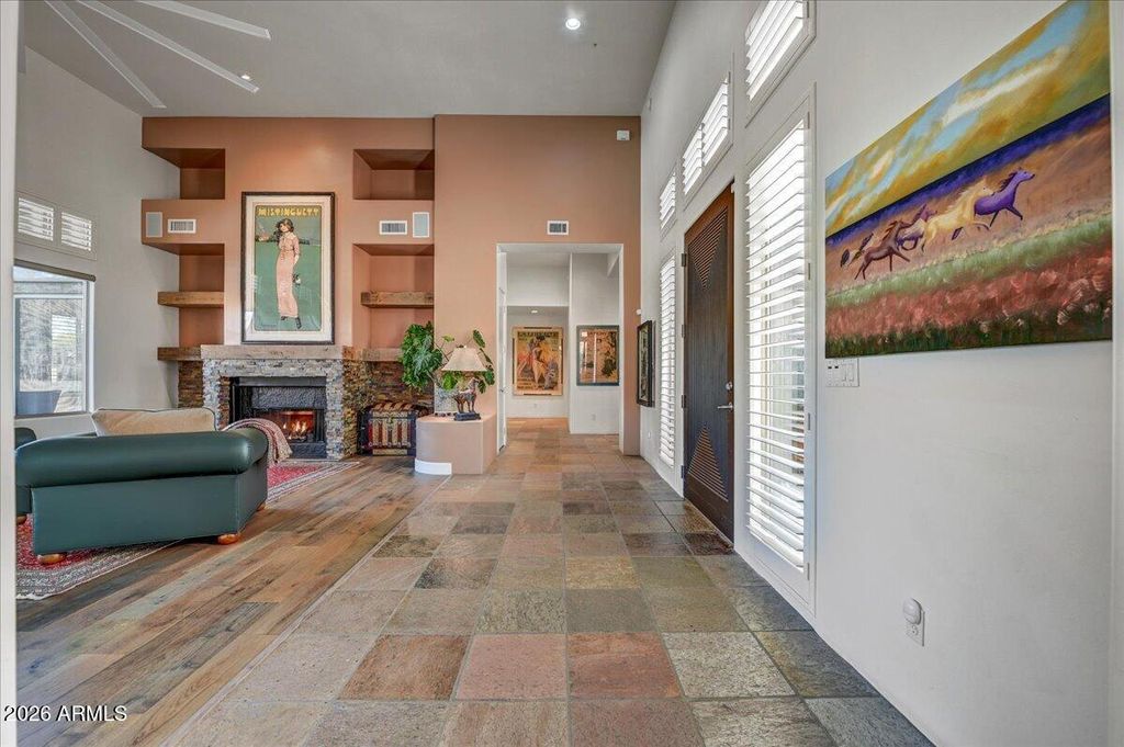 Image 13 of property listing at 28835 N 111TH Street, Scottsdale, AZ 85262