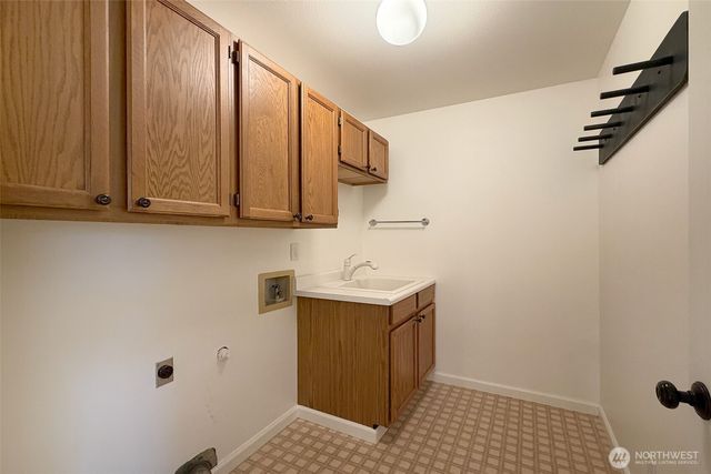 6349 114th Avenue SE, Bellevue, WA 98006