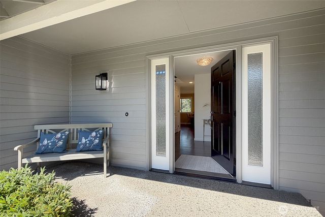 6349 114th Avenue SE, Bellevue, WA 98006