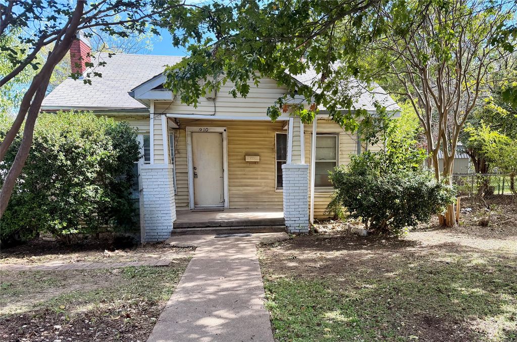 910 S Gilpin Avenue, Cockrell Hill, TX 75211 — photo 2
