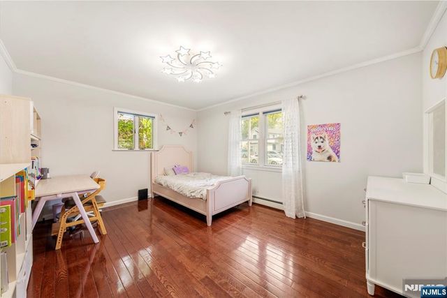 3 Burton Place, Cresskill, NJ 07626