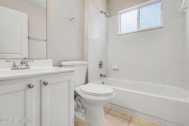 3819 AUTUMN LEAF Court, Jacksonville, FL 32246