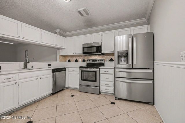 3819 AUTUMN LEAF Court, Jacksonville, FL 32246