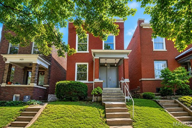 3423 Giles Avenue, St Louis, MO 63116
